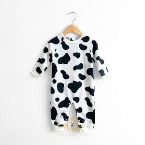 NWT Cute Lil Farm Boys Sleep N' Play One-piece Bodysuit Rompers Cow Print 9-12M